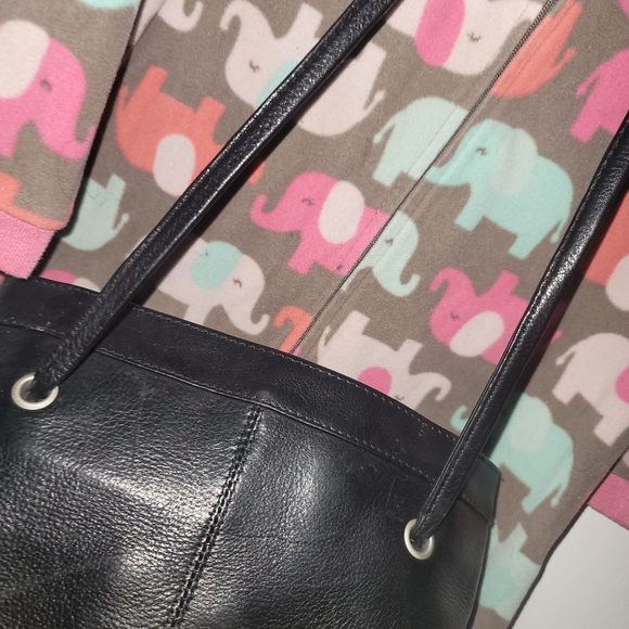 G.H. Bass & Co. Bags Bass Co Black Leather Duffleshoulder Purse